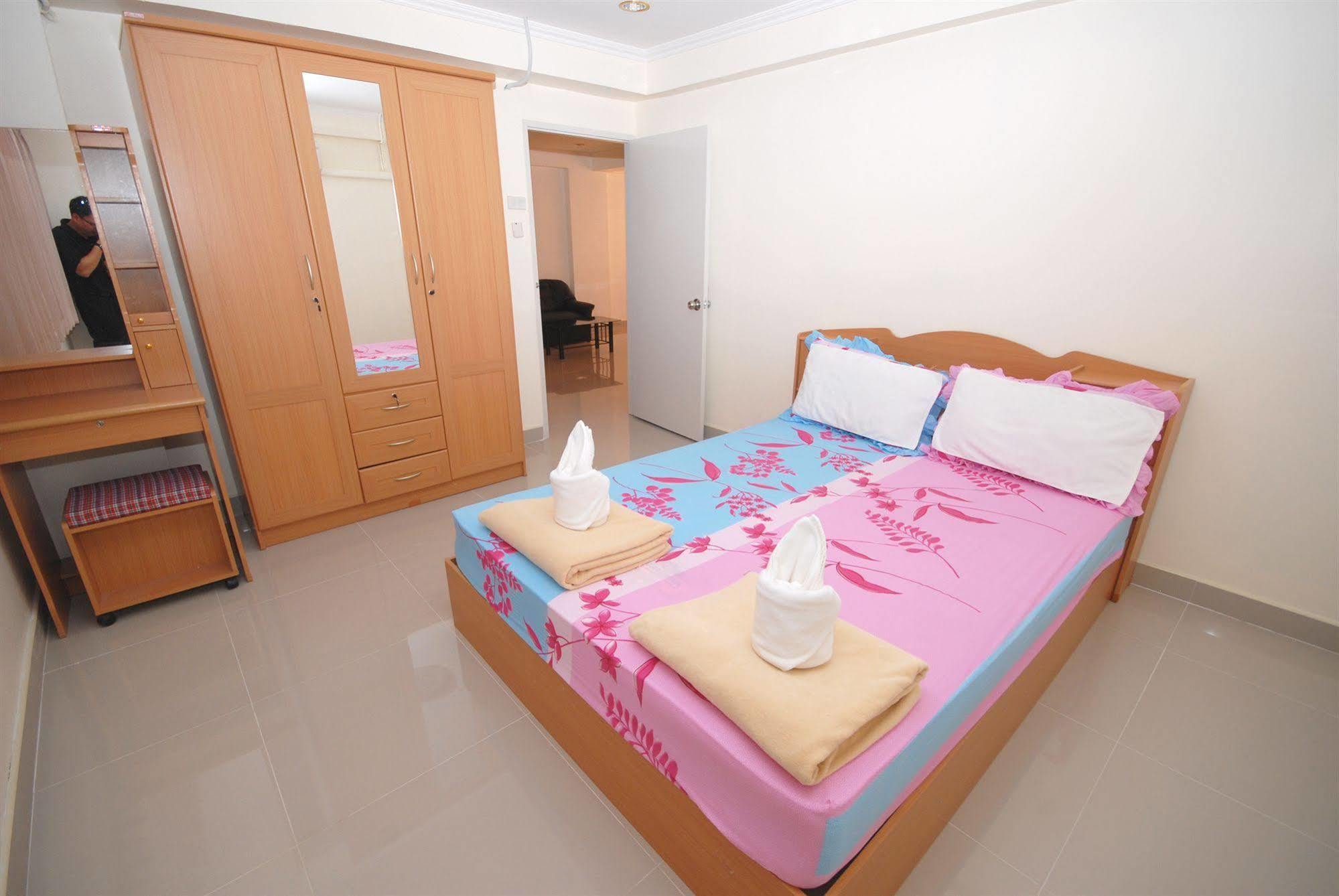 Cozy Loft Hostel Pattaya Ngoại thất bức ảnh